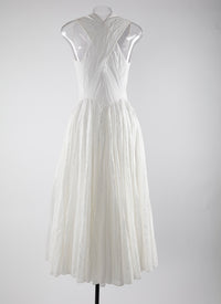 Crossed back v-neck dress - White