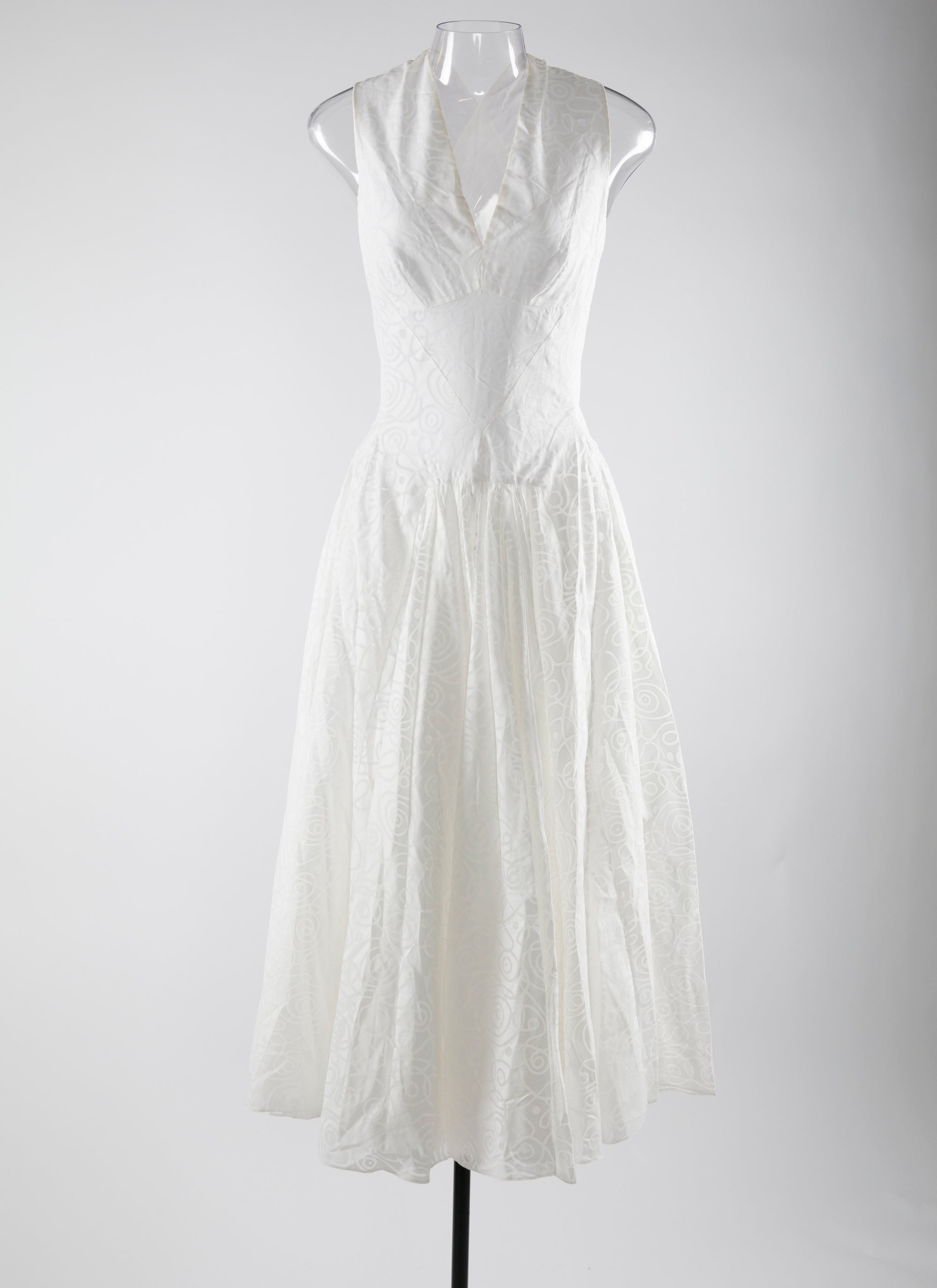 Crossed back v-neck dress - White