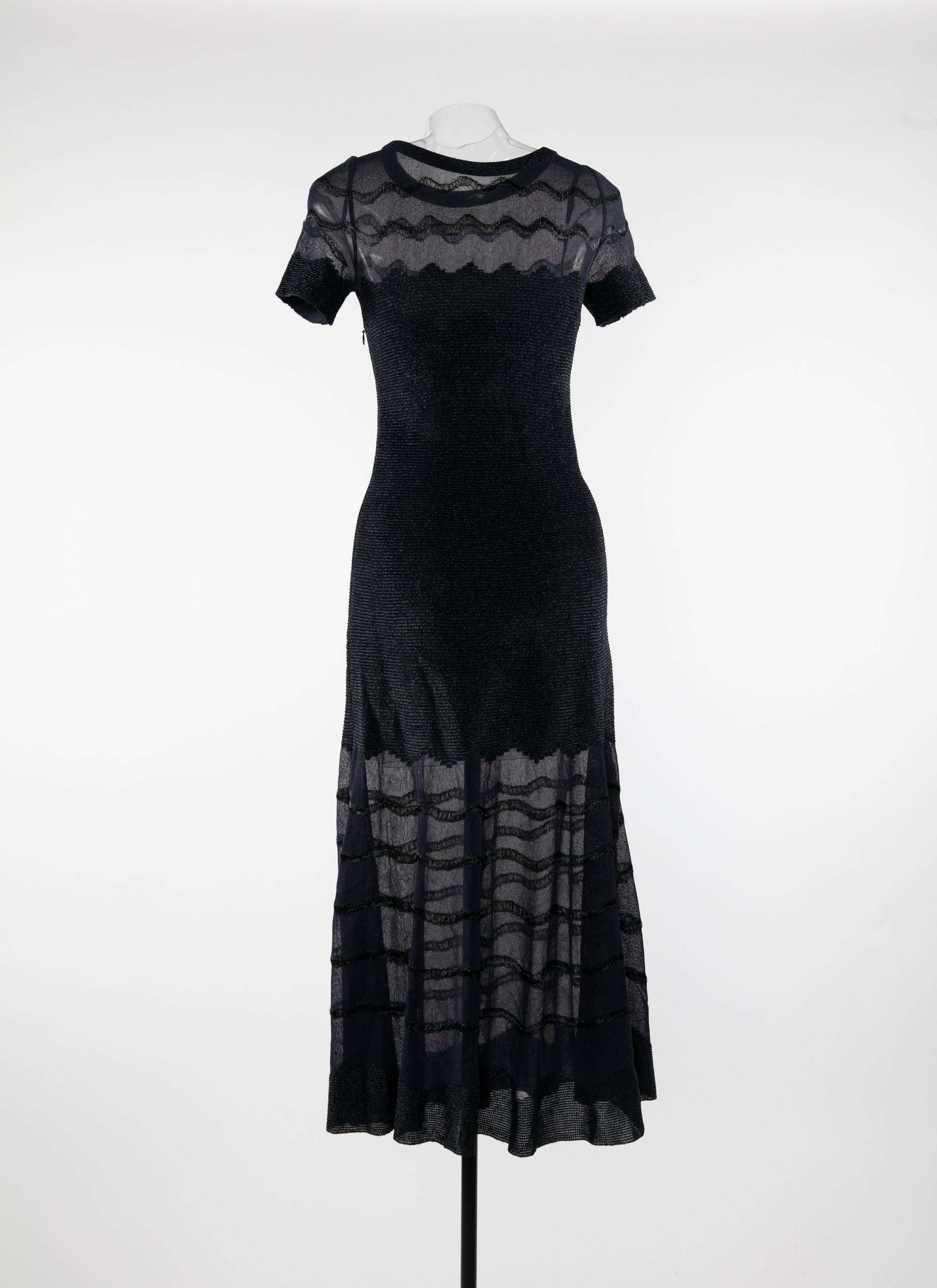 Robe à manches courtes ornée de détails transparents - Nuit