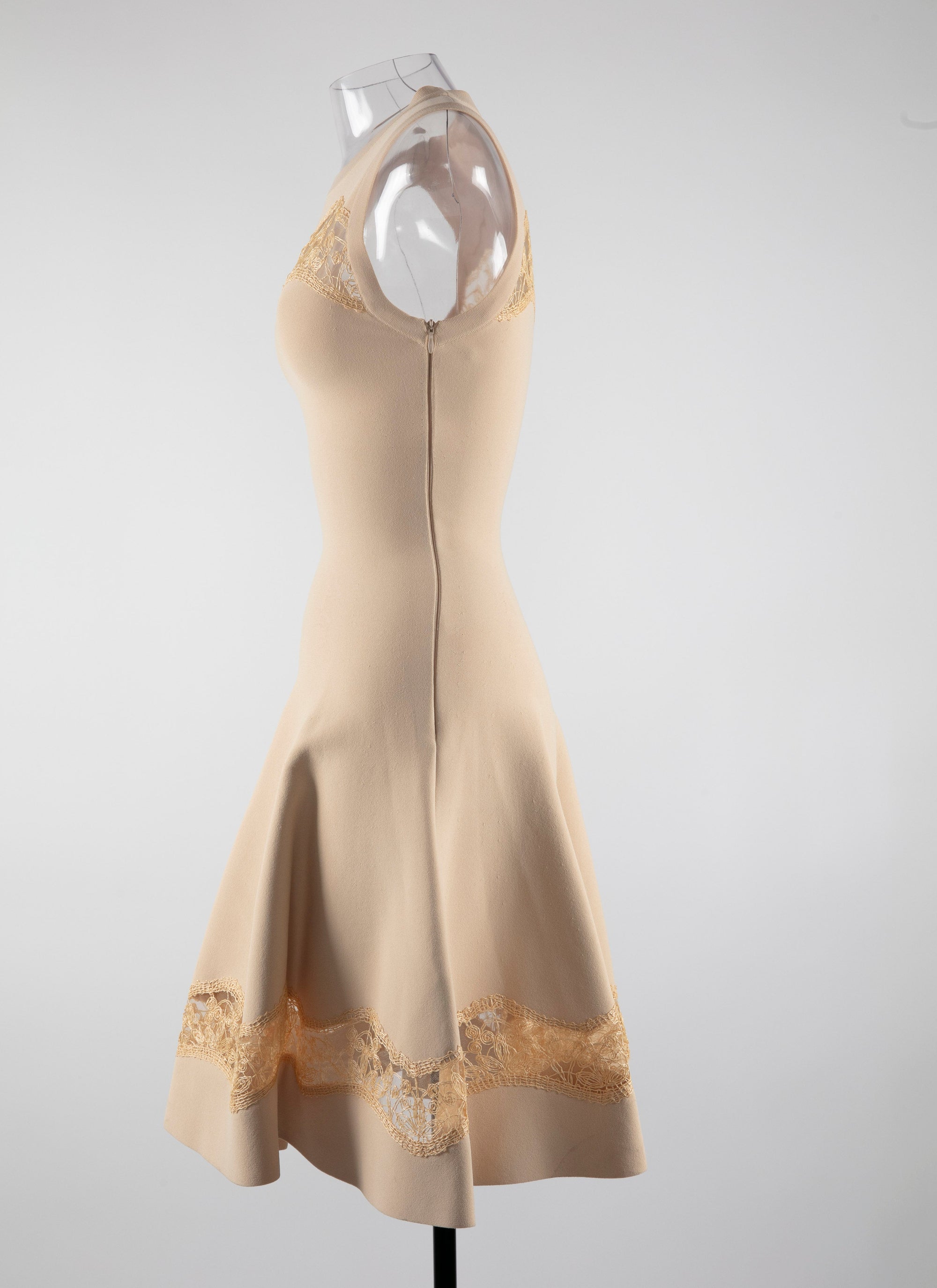 Robe patineuse en dentelle - Beige Clair