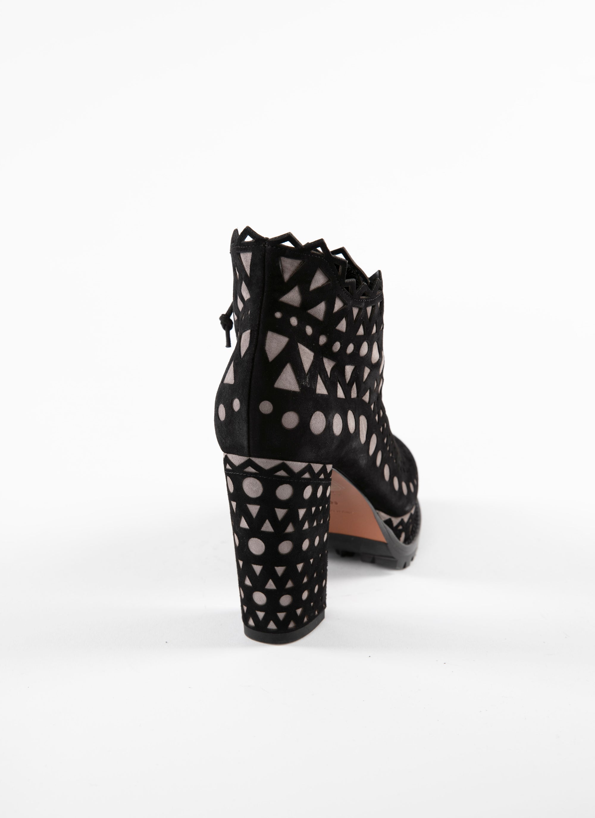 Bottines à lacets et découpes laser en cuir - Noir & Gris