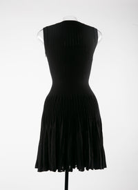 Sleeveless wool slim-fit dress - Black intense