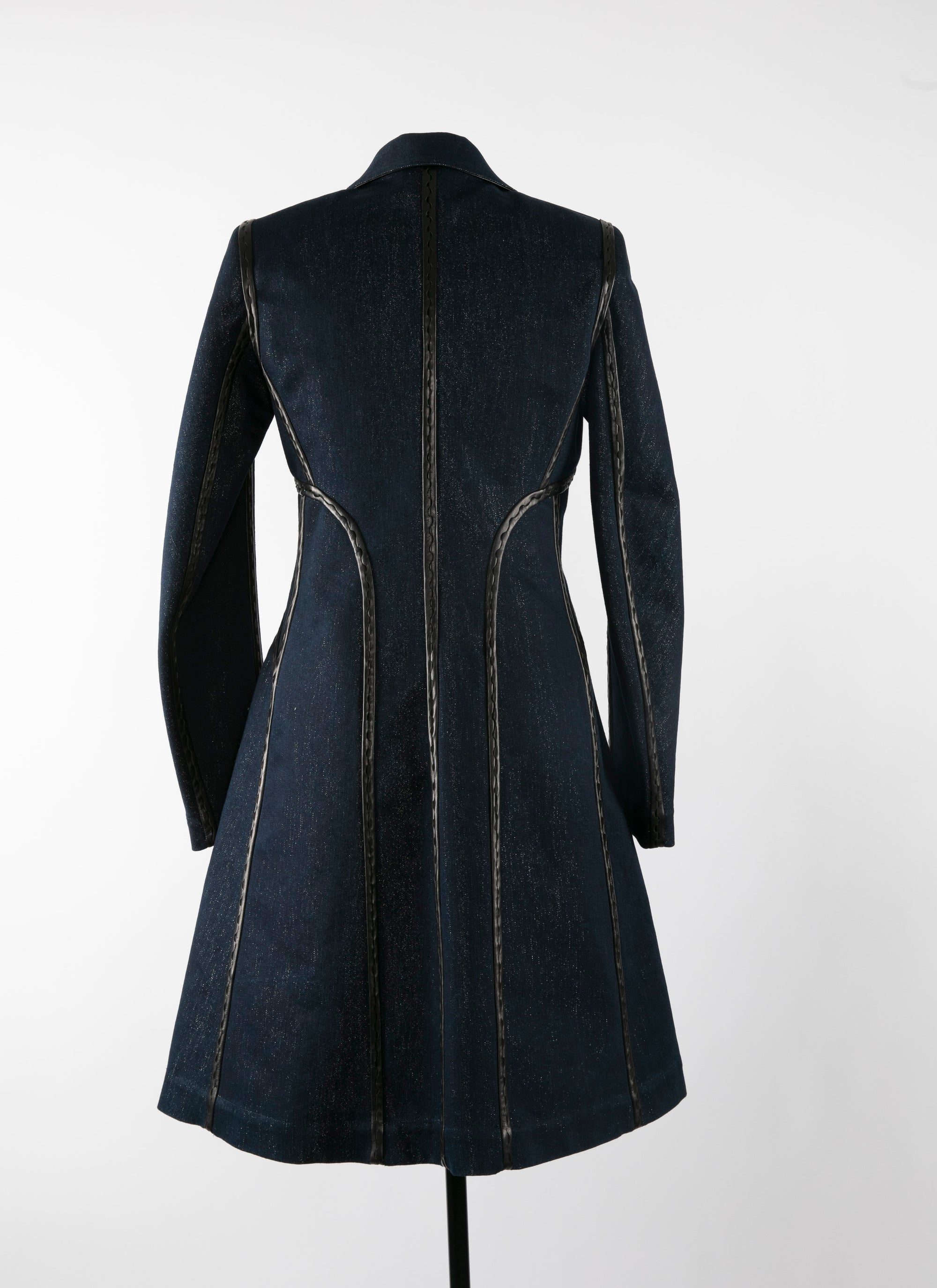 Manteau boutonné avec détails en cuir - Argent