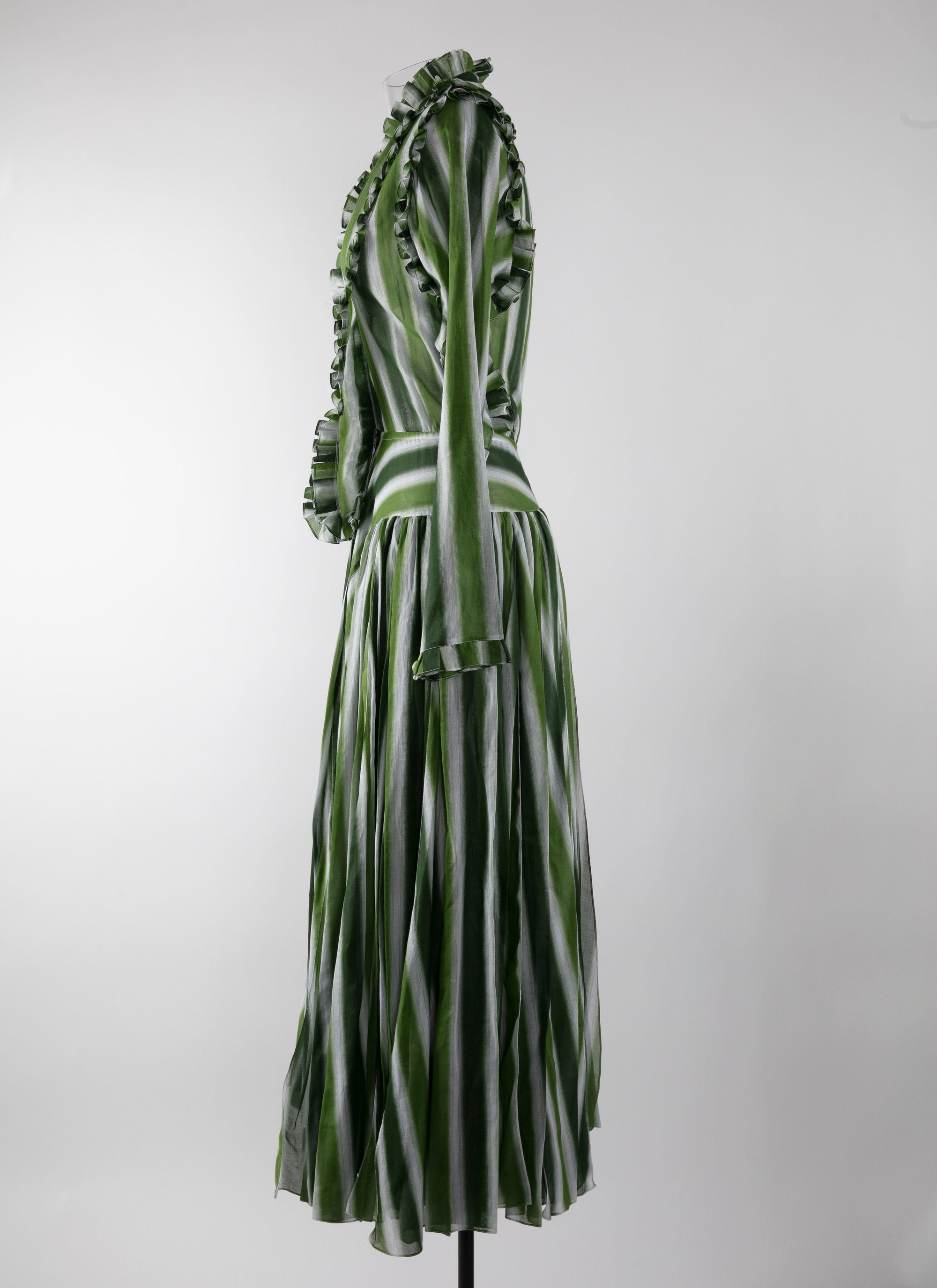 Robe à manches longues à rayures et à volants - Blanc & Vert