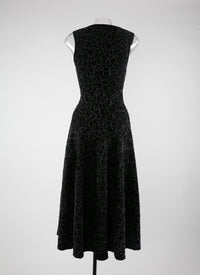 Robe sans manches brodée en laine - Noir