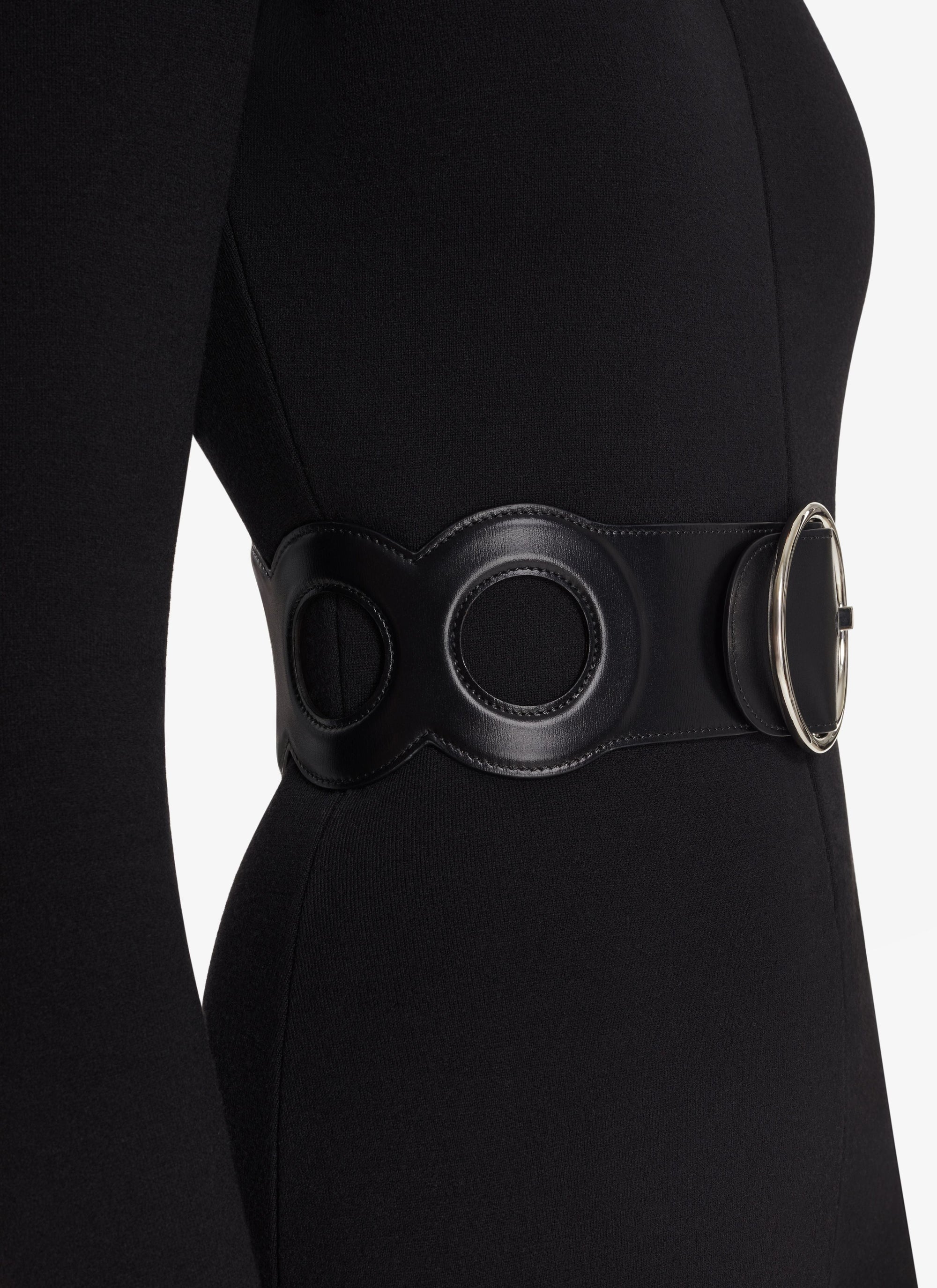 Leather belt with round buckle - Black