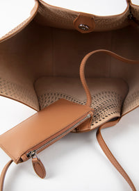 Lili Bag 22 - Golden Brown