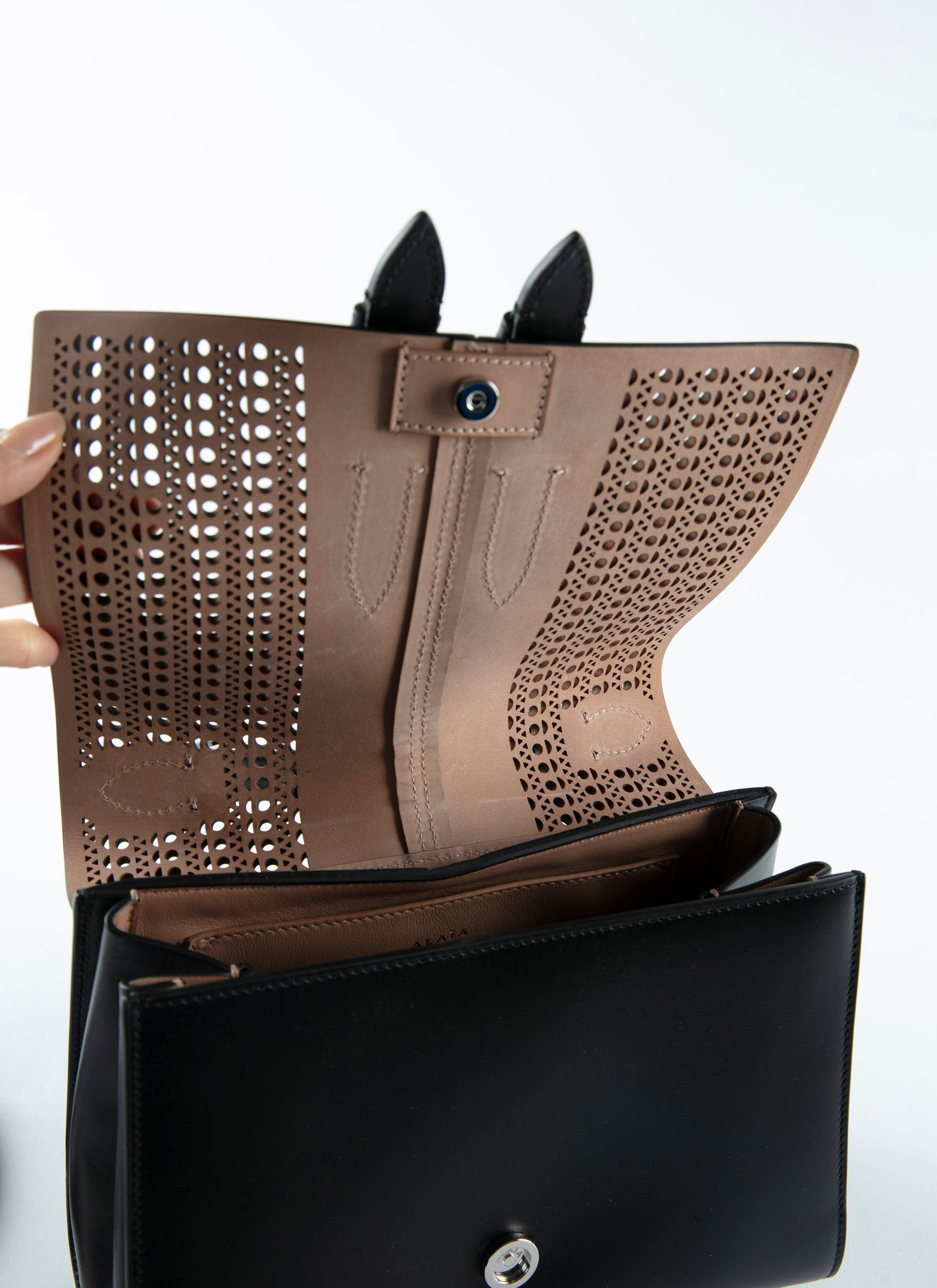 Bellechasse bag 25 - Black intense