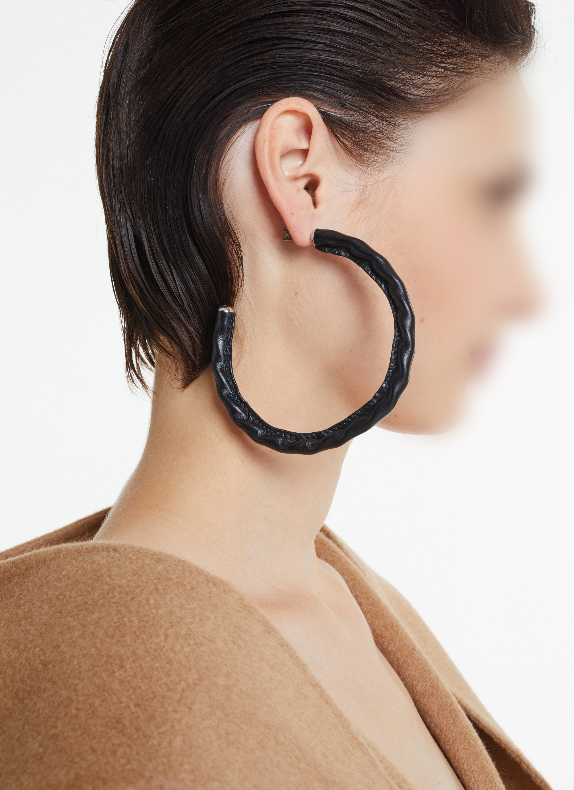 Boucles d'oreille en cuir - Noir