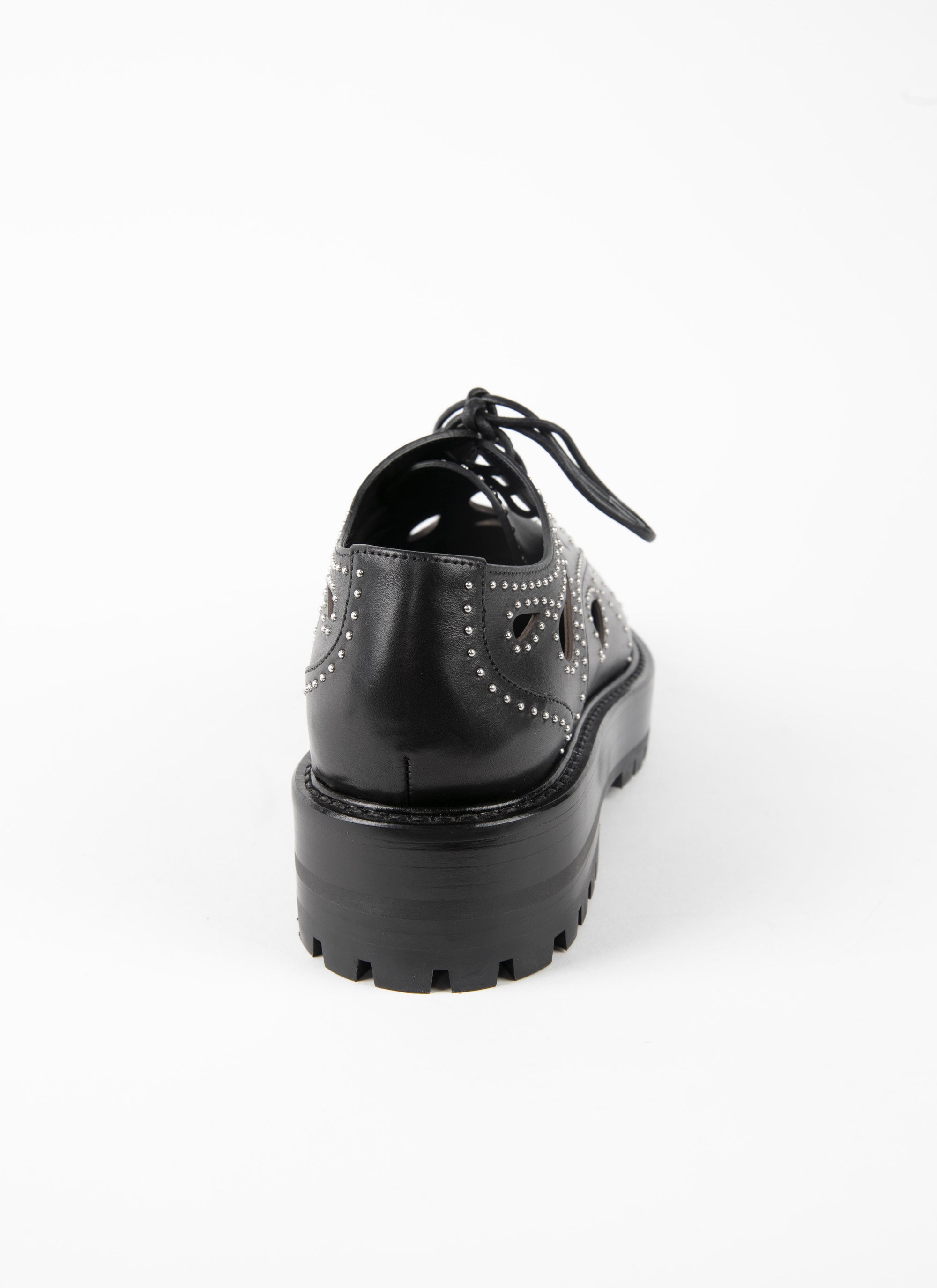 Derbies perforées et cloutées en cuir - Noir