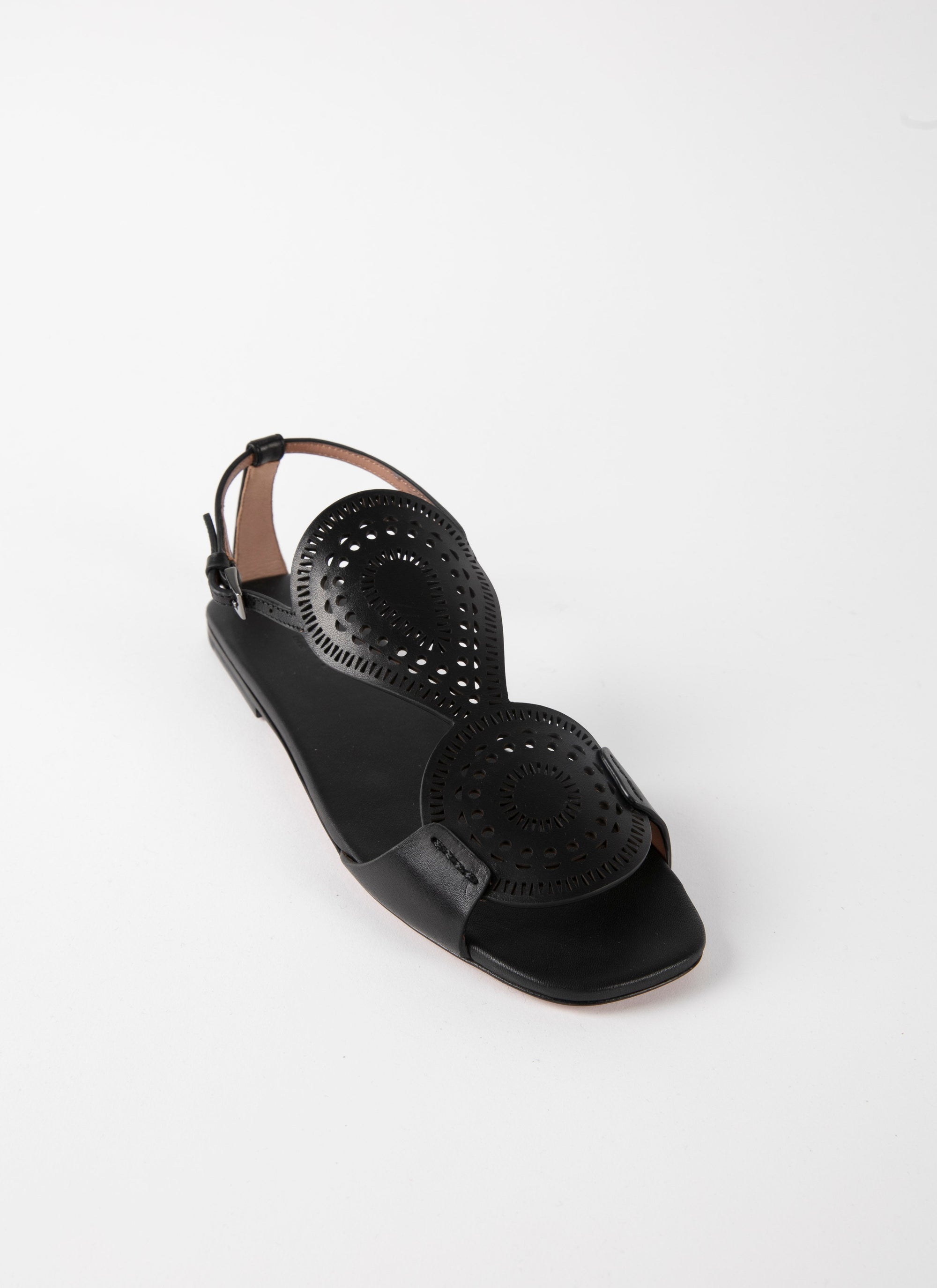 Flat sandals with perforated leather straps - Black