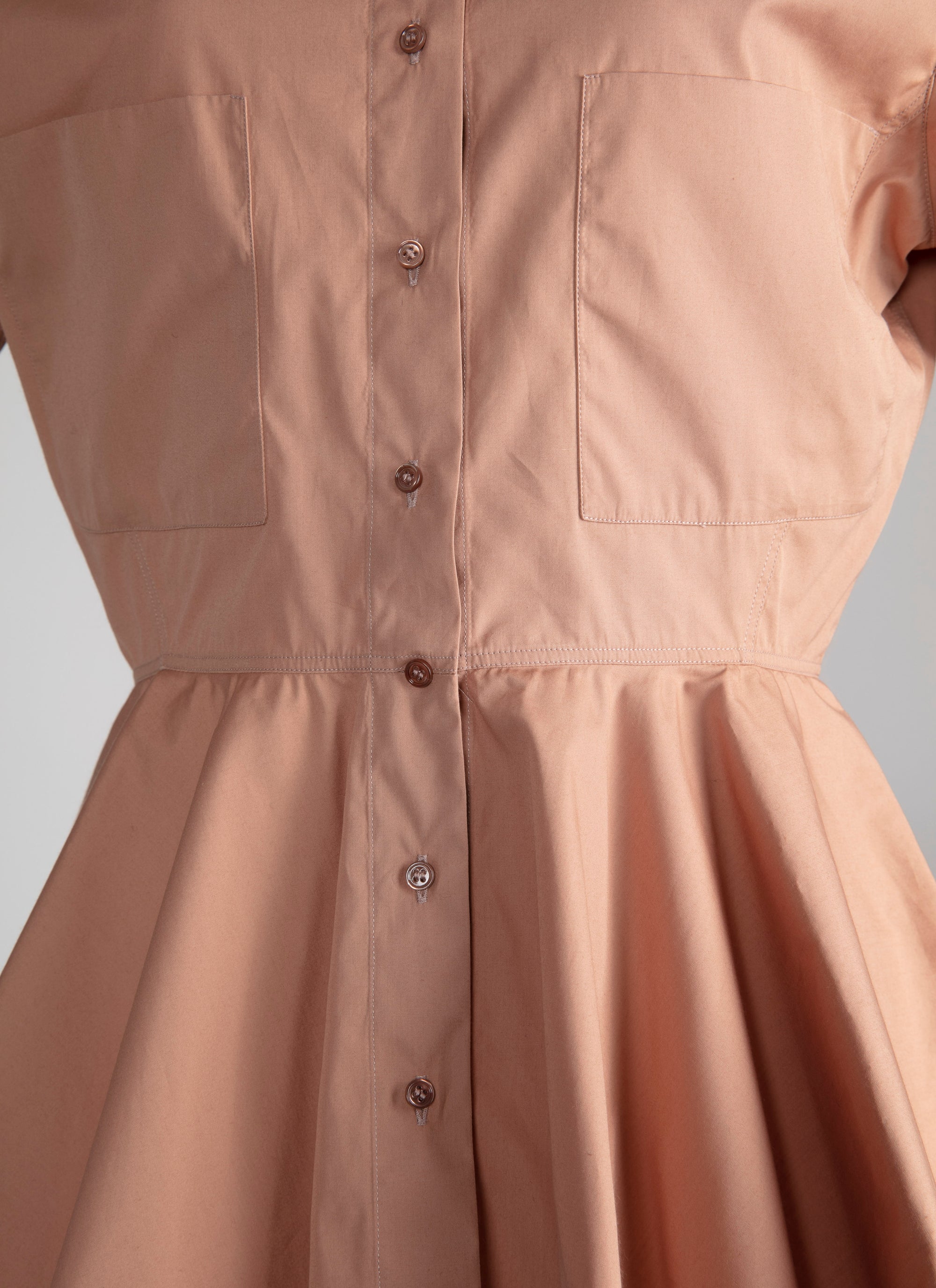 Short-sleeved flared shirt - Nude