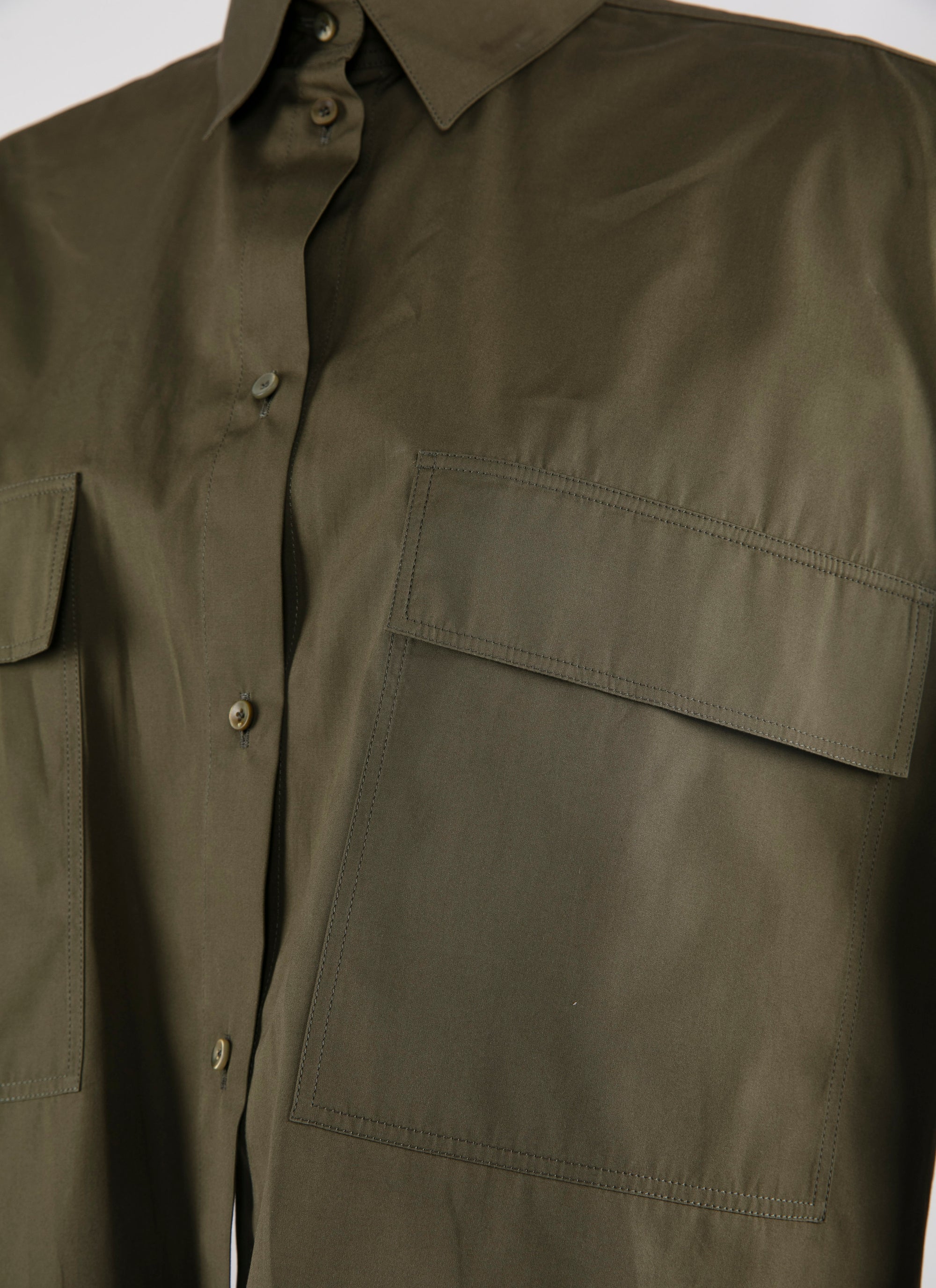 Chemise courte à grandes poches plaquées - Kaki