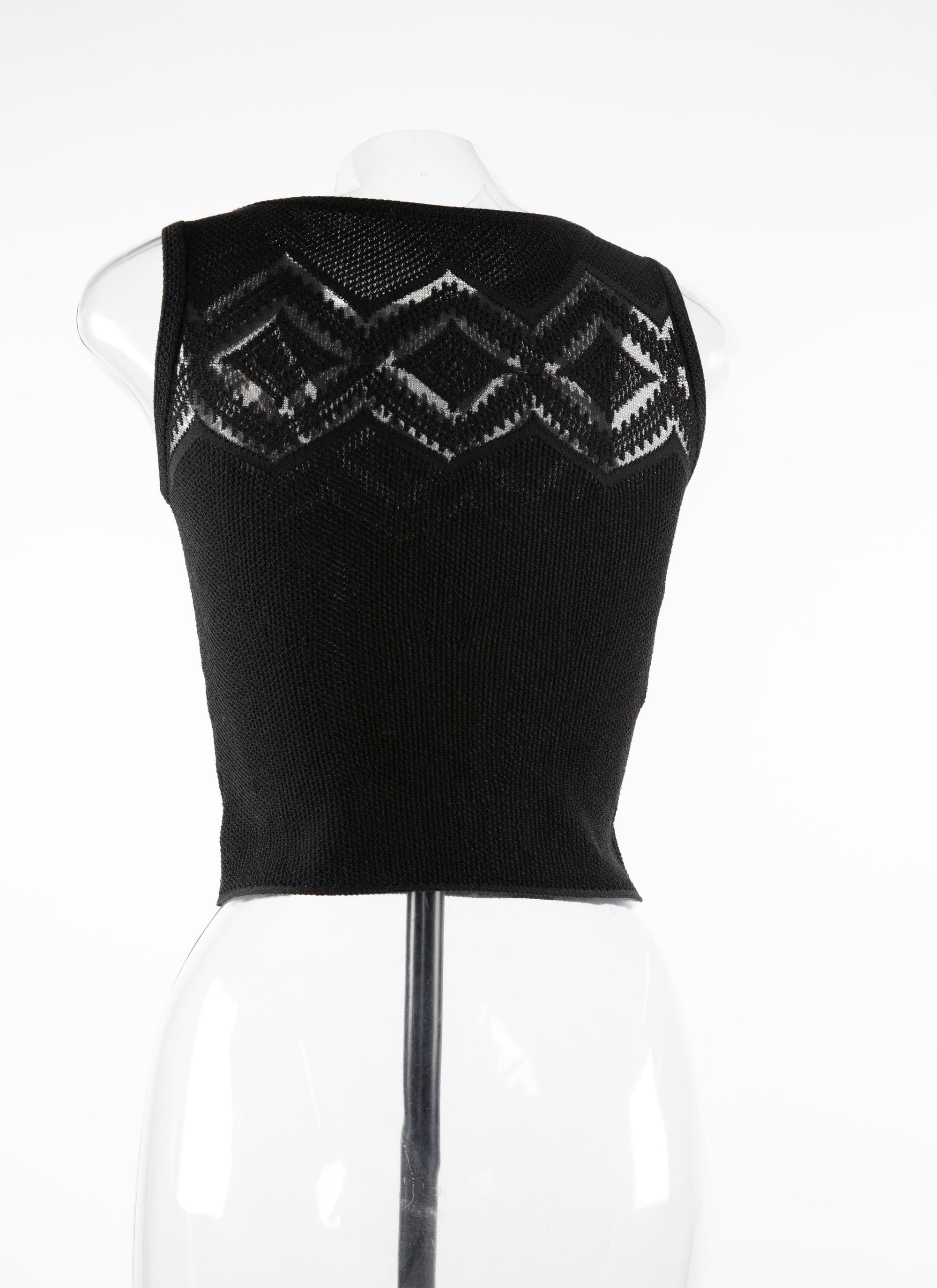 Top court en maille avec plastron ajouré - Noir