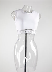 Sleeveless cropped top with openwork hem - White