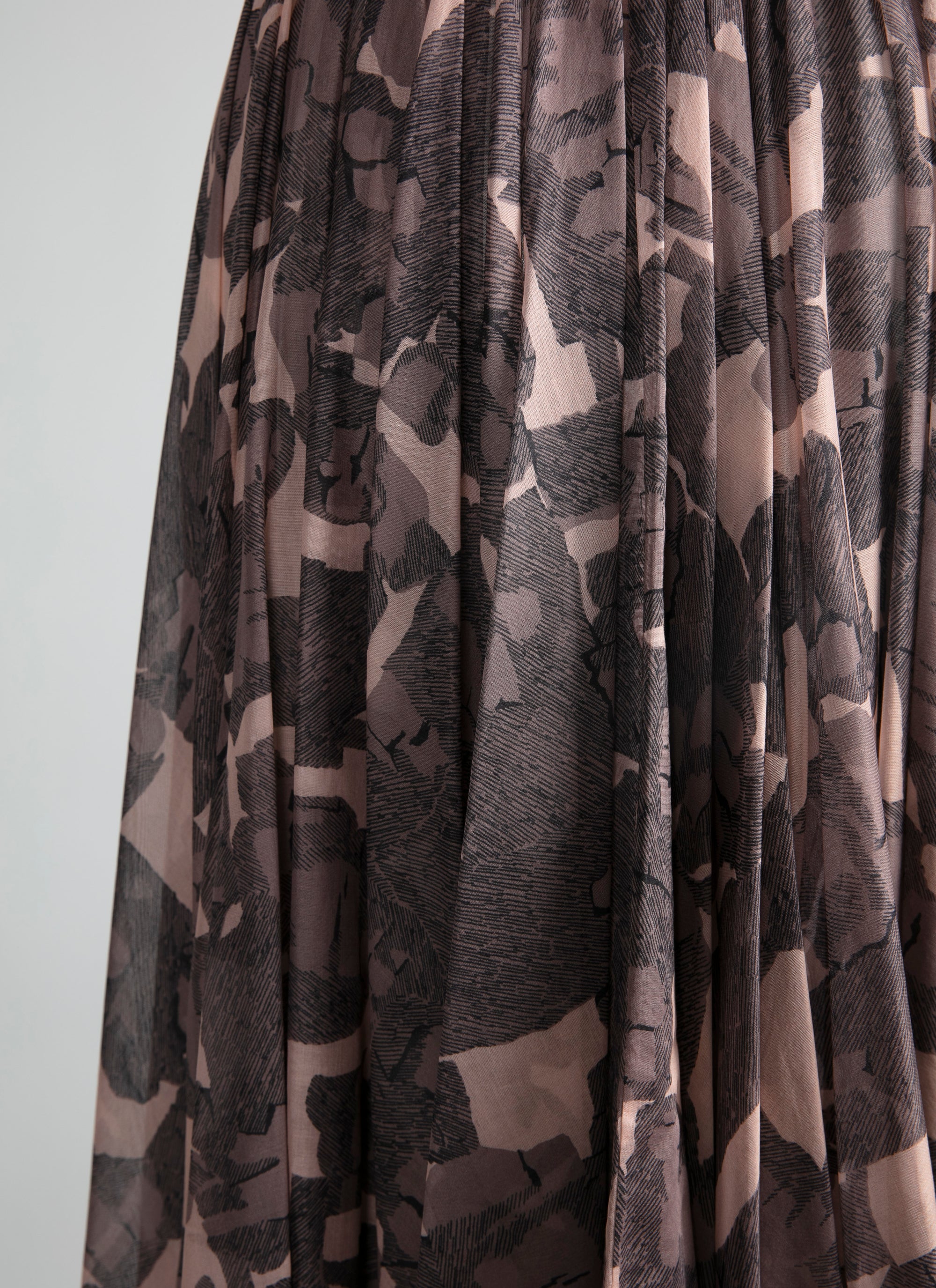 Printed pleated long skirt - Chair & Beige
