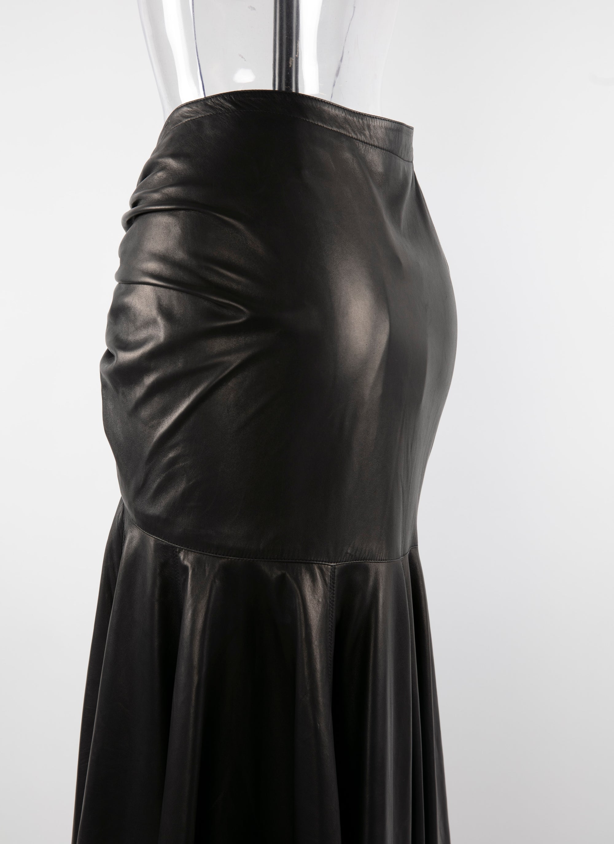 Jupe longue évasée edition en cuir - Noir