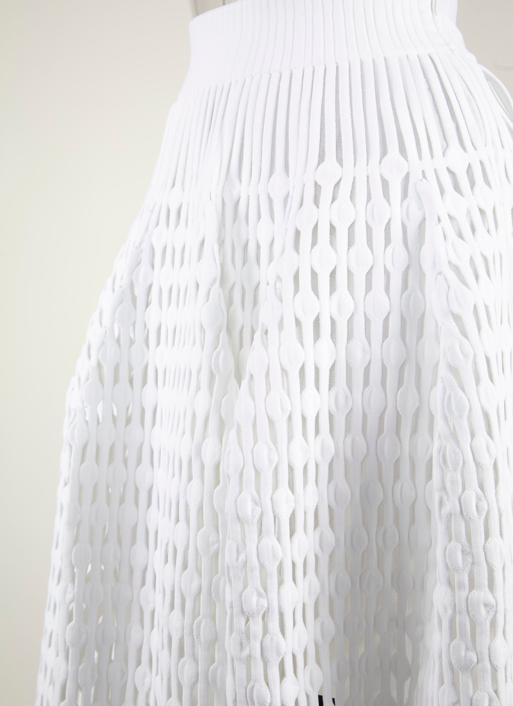Fully openwork long skirt - White