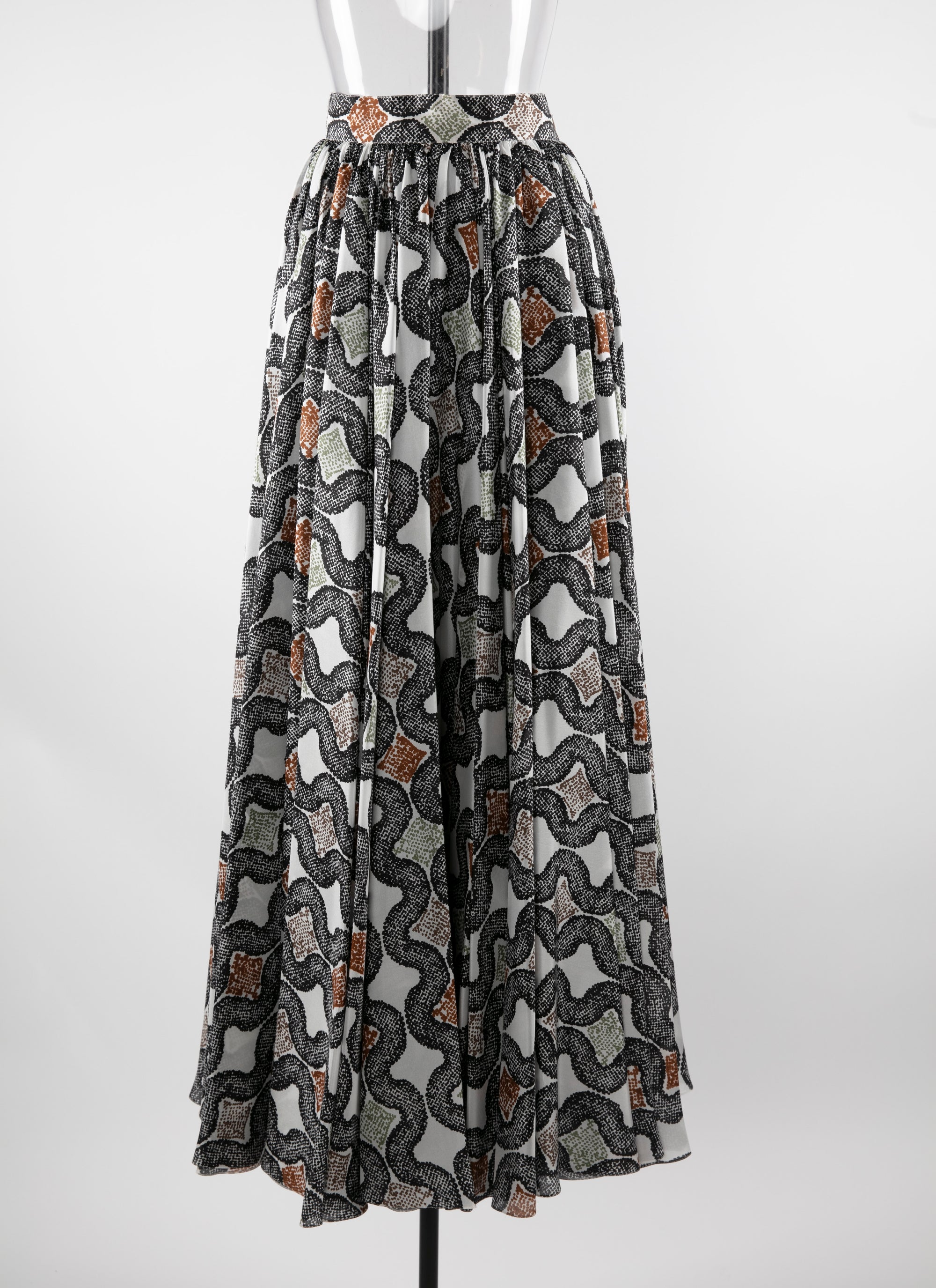 Long silk print skirt - Ivory & Black