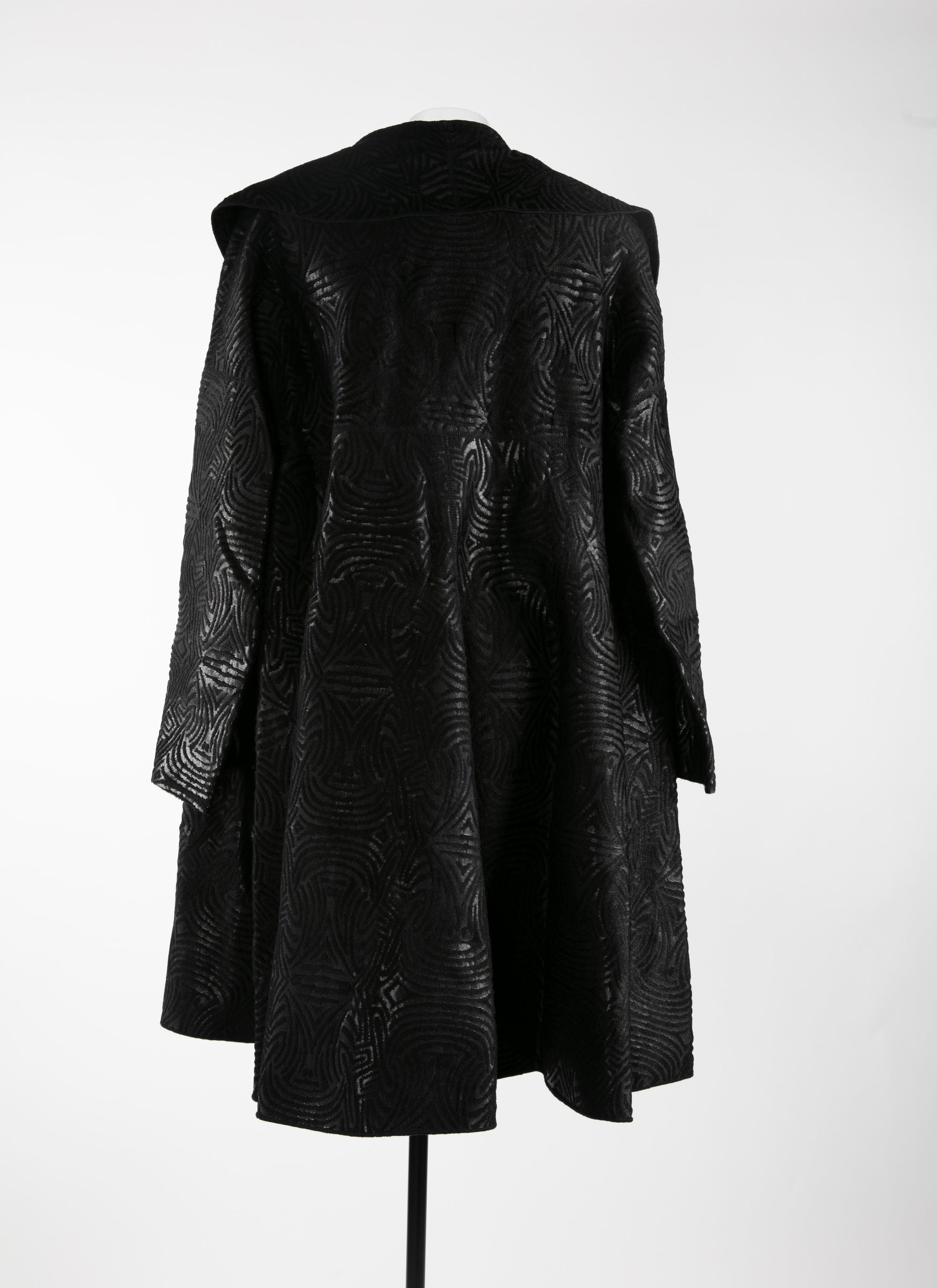 Coat with shiny geometric pattern - Black & High Gloss Black