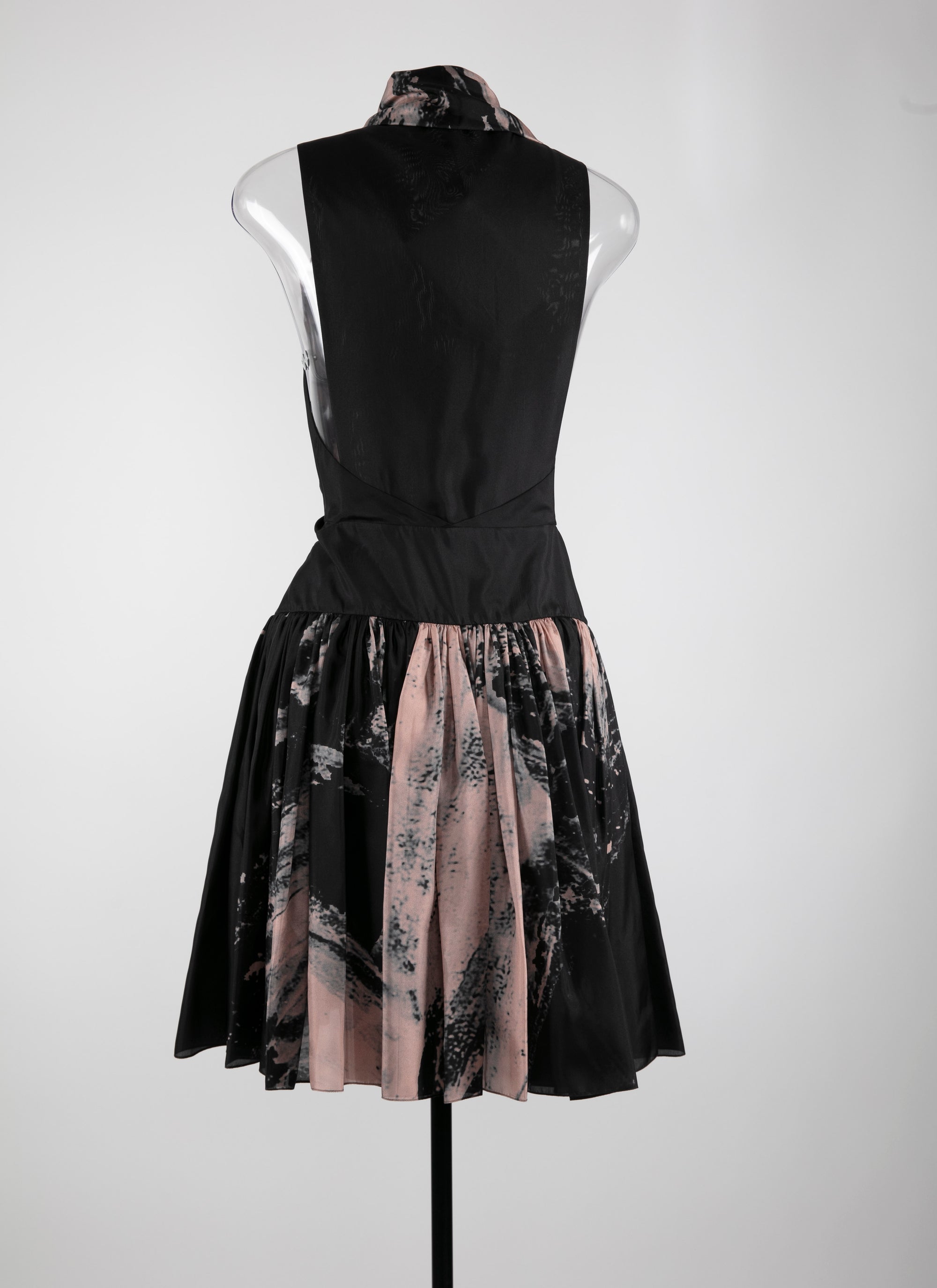 Robe évasée à imprimé floral en soie - Noir & Chair
