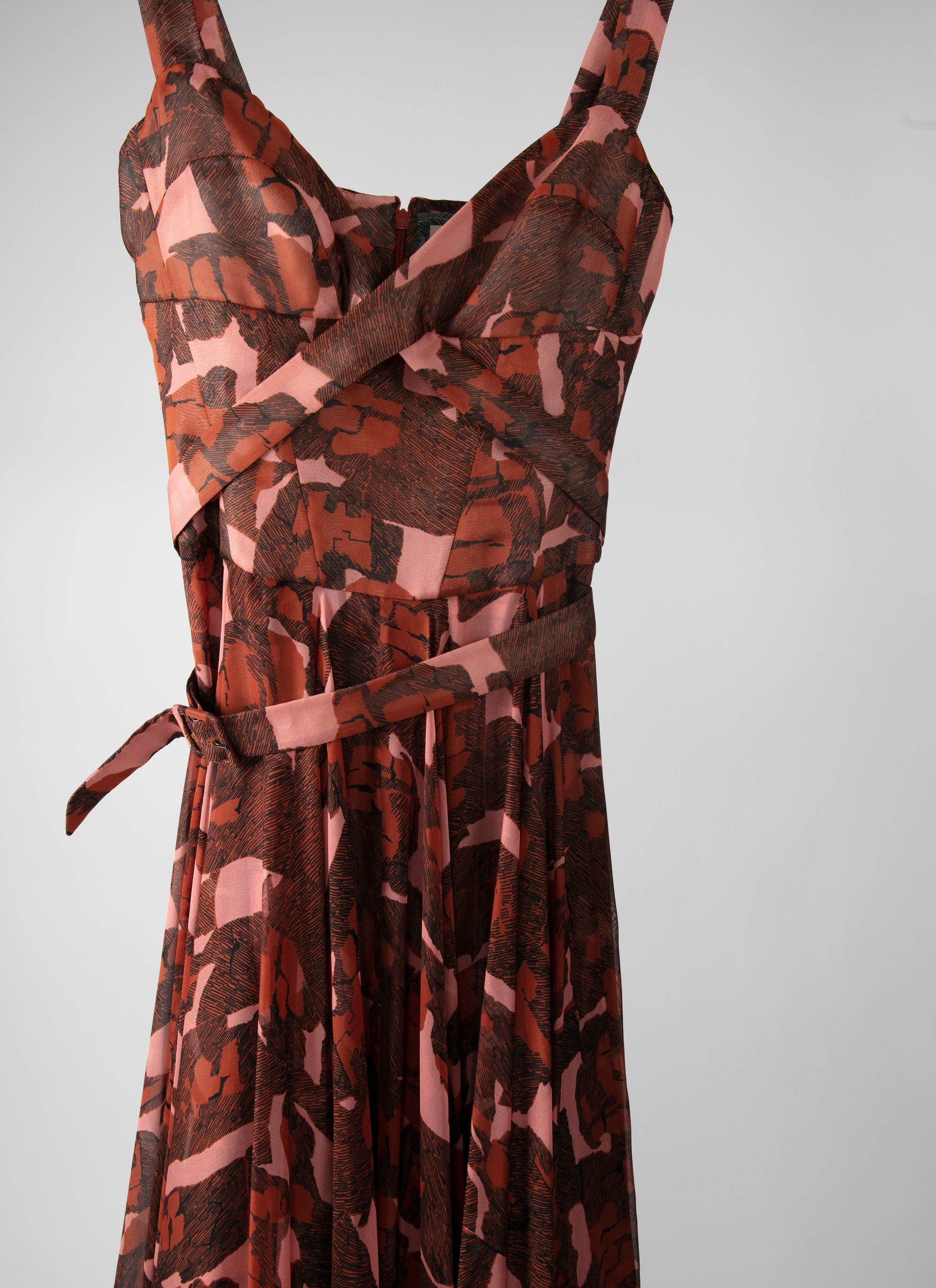 Robe longue sans manches ceinturée en soie - Rose & Rouge