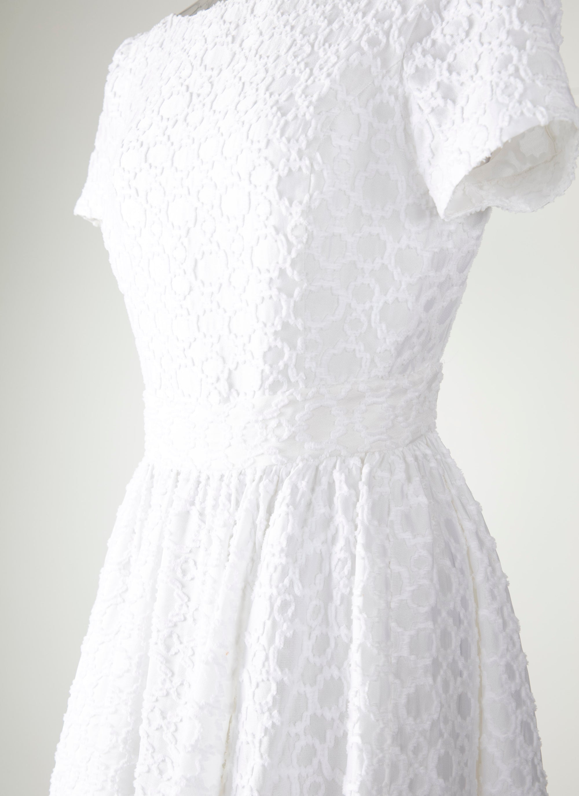 Short-sleeved halter maxi dress in silk - White
