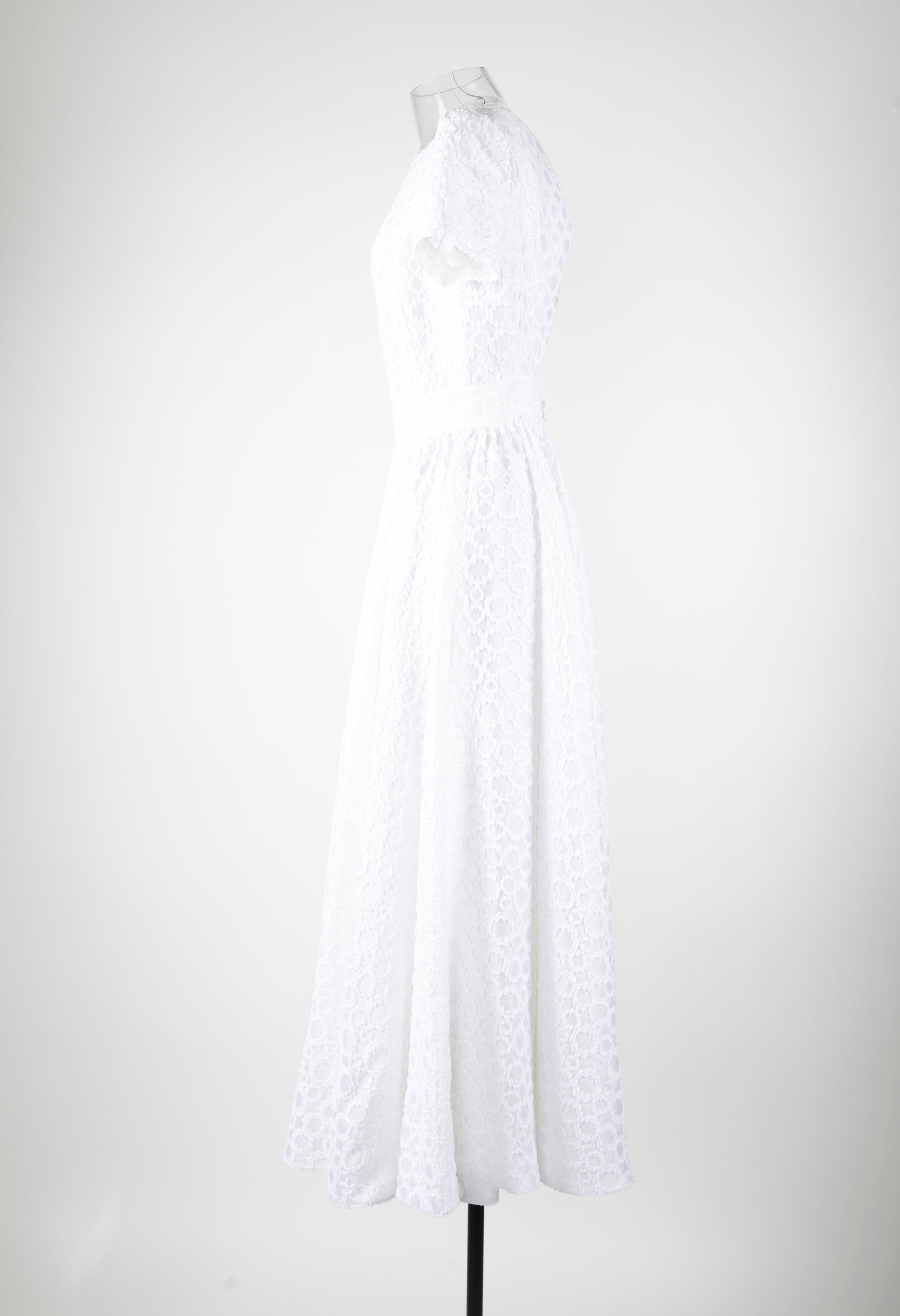 Short-sleeved halter maxi dress in silk - White