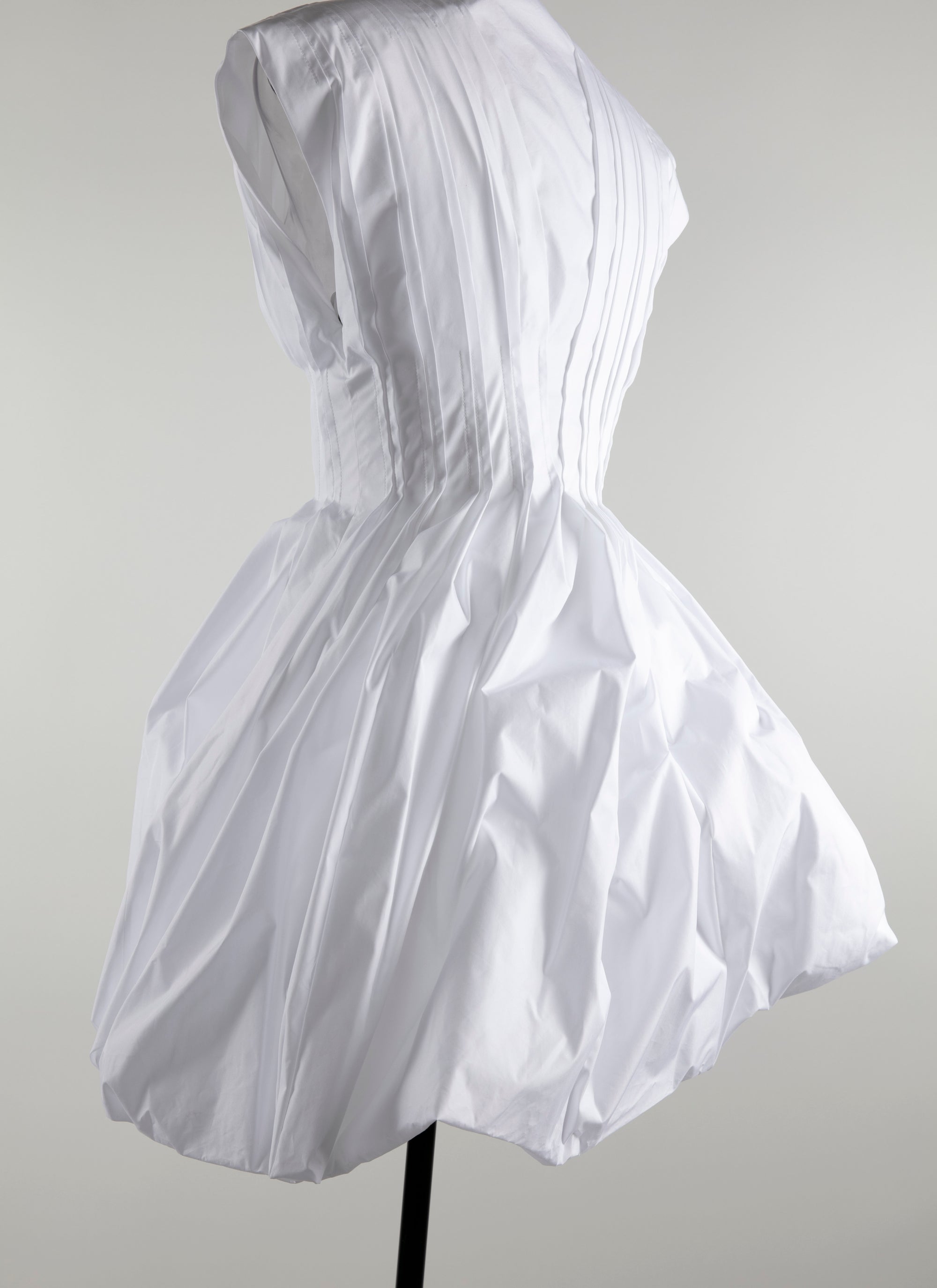 Robe courte évasée ceinturée à mancherons - Blanc