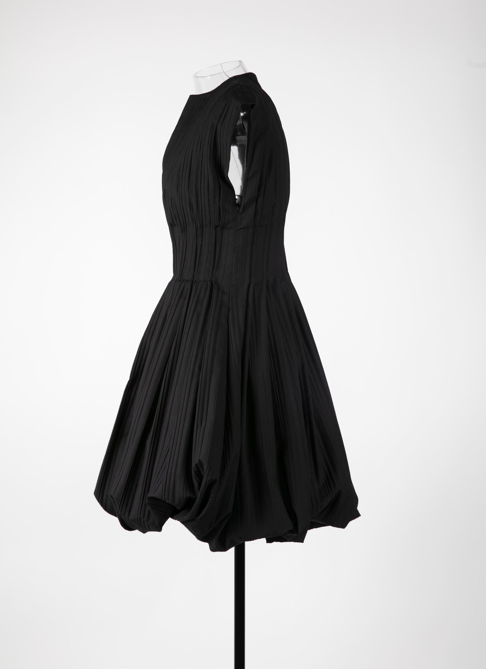 Belted flared short dress with sleeves - Black intense
