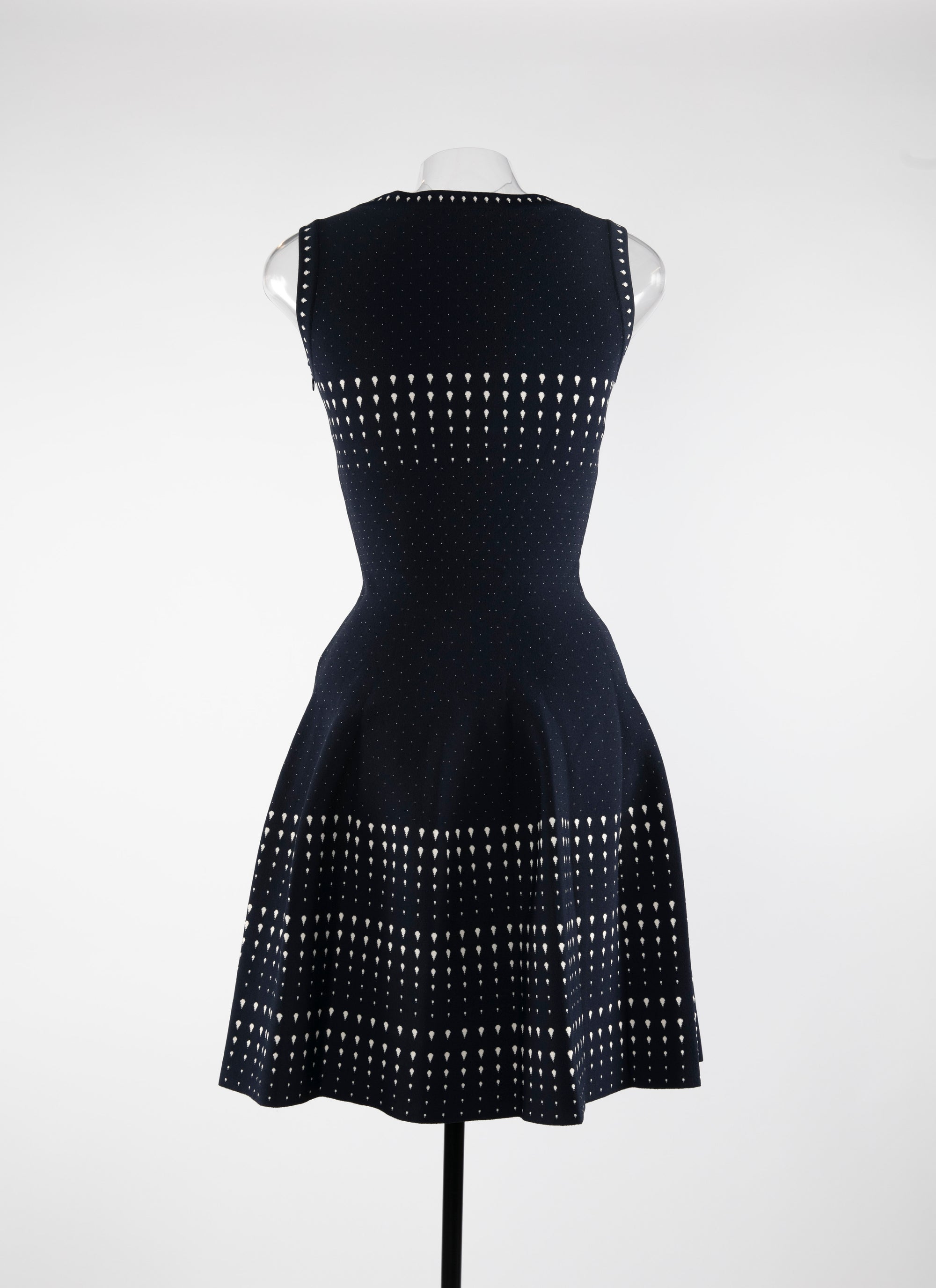 Short sleeveless flared polka dot dress - Blue & White