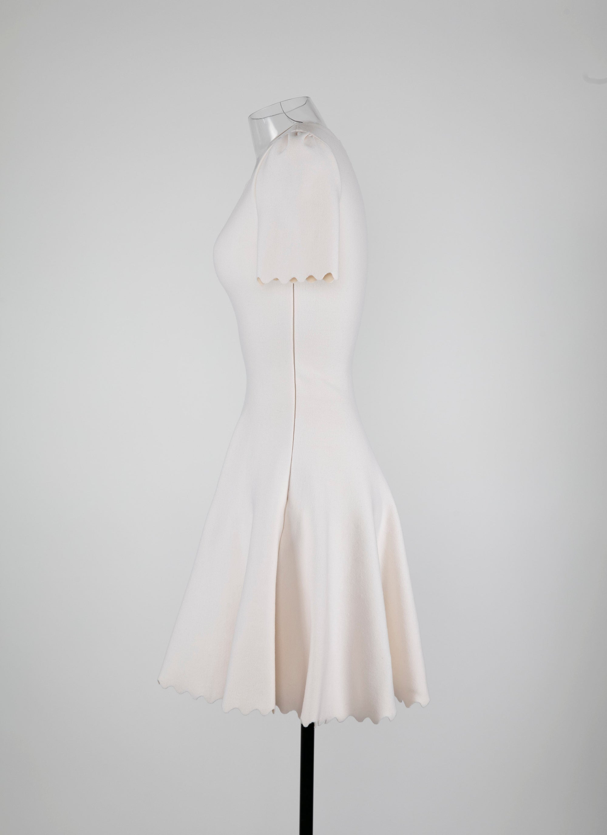 Robe courte à manches courtes Venus d'hiver en laine - Blanc Nacre