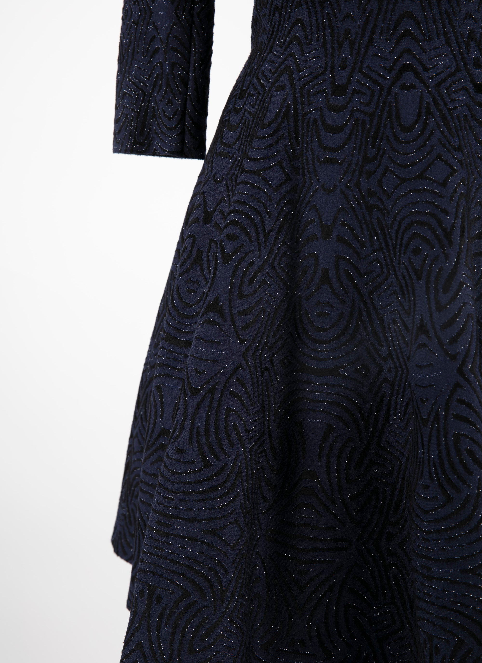 Short flared dress with round neck and 3/4 sleeves - Night & Black