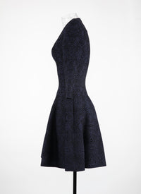 Short flared dress with round neck and 3/4 sleeves - Night & Black