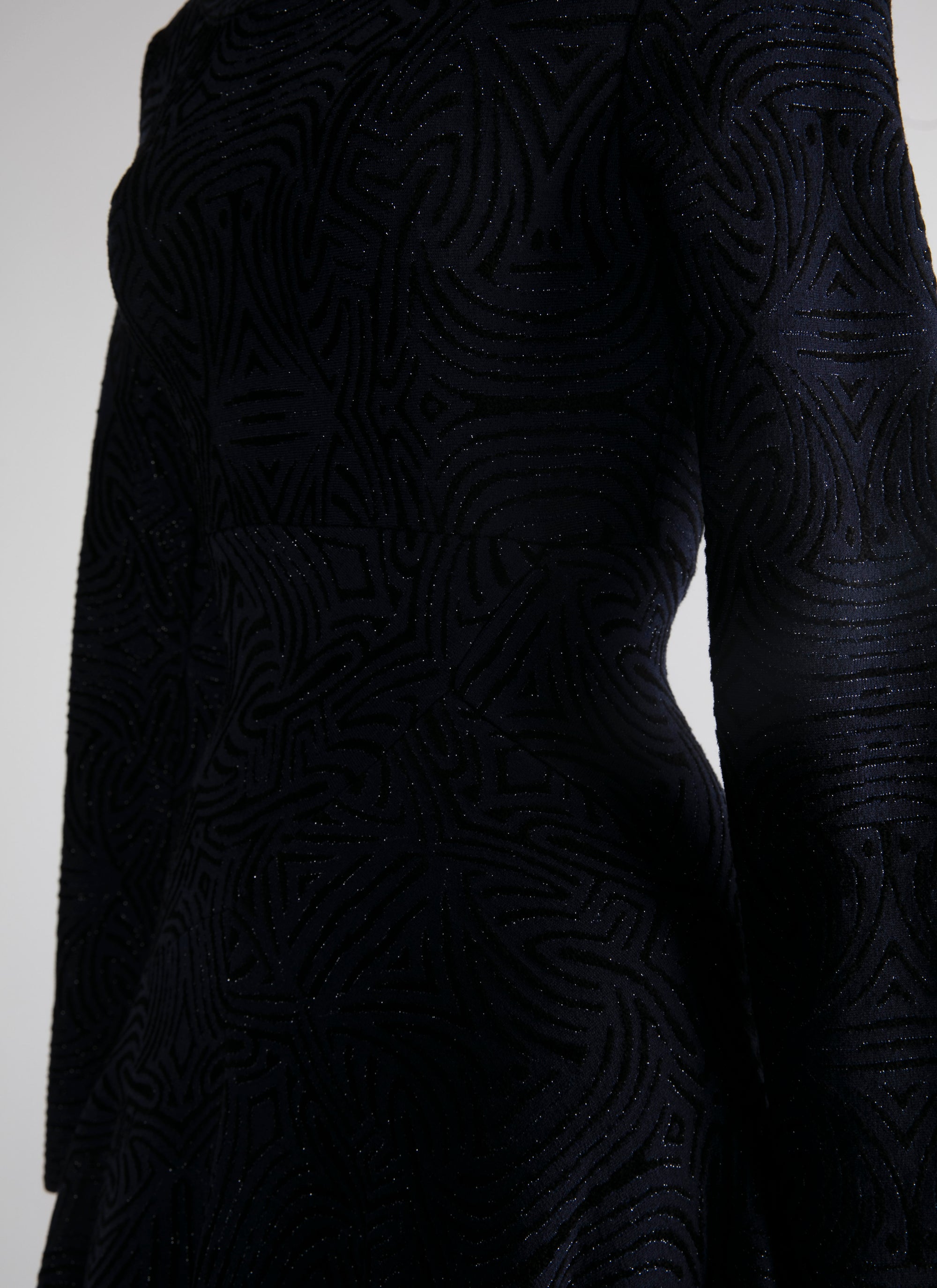 Robe longue évasée à col rond et manches longues - Nuit & Noir