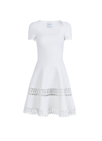 Robe courte évasée à bande perforée et manches courtes - Blanc