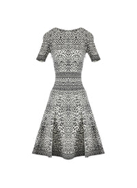 Short-sleeved knitted lynx dress - White & Black