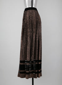 Long skirt with lynx motif - Flesh & Black