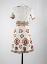 Robe évasée à motif rond en maille - Blanc & Bordeaux