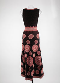 Sleeveless textured circle maxi dress - Black & Bordeaux