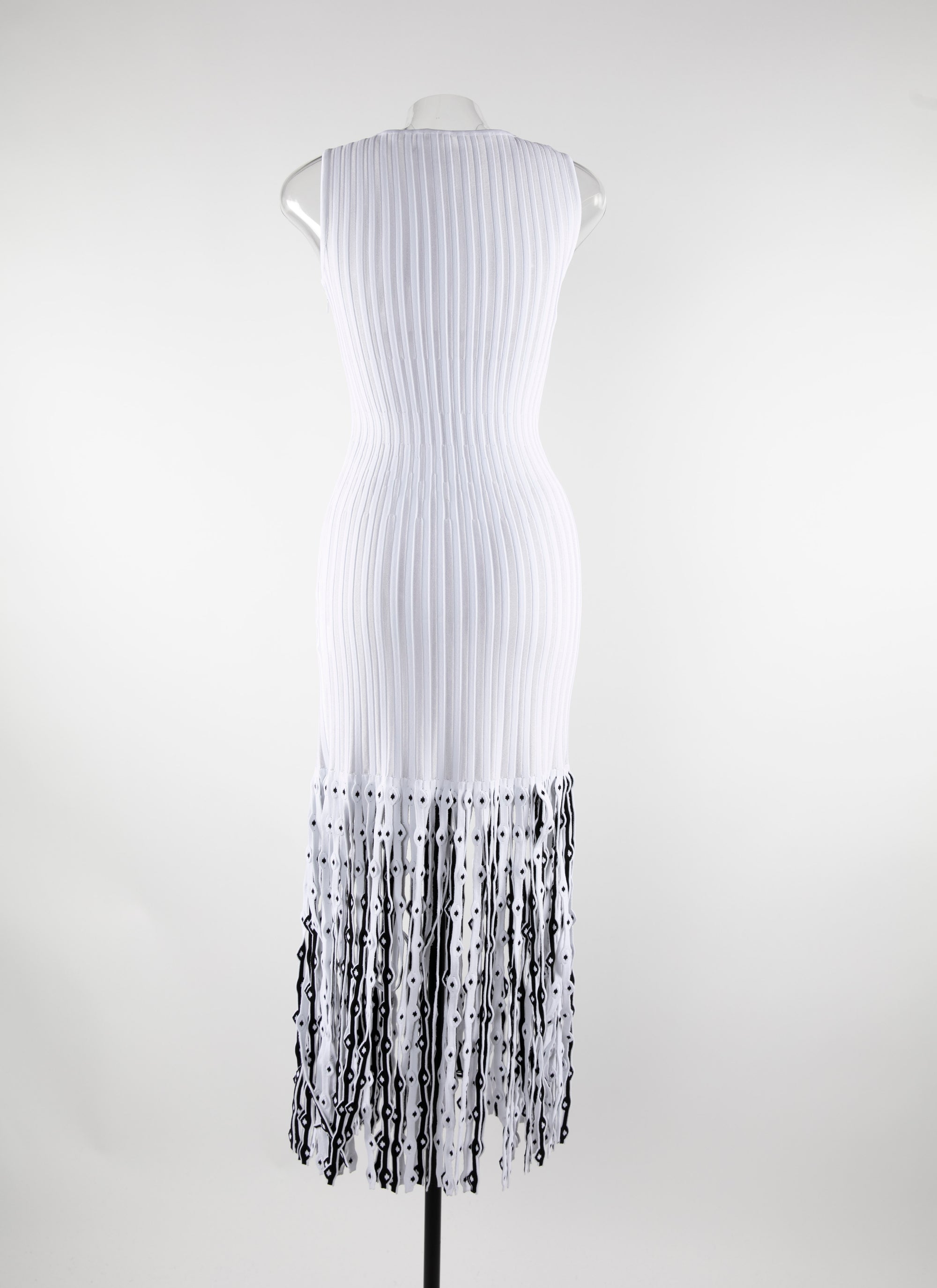 Robe longue plissée à franges sans manches - Blanc & Noir