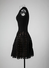 Robe courte évasée embossée à mancherons - Noir