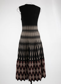 Robe longue plissée sans manches à col carrée - Noir & Grenat