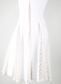 Boat-neck short dress with lace detail - White