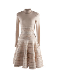 Robe crinoline cintrée confectionnée en point dentelle en laine - Sable