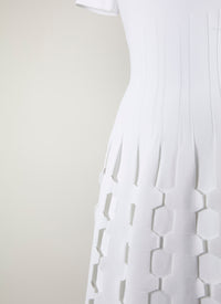 Short-sleeved knitted mini dress - White