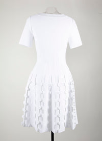 Short-sleeved knitted mini dress - White
