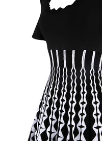 Robe courte plissée à col dégagée - Noir & Blanc