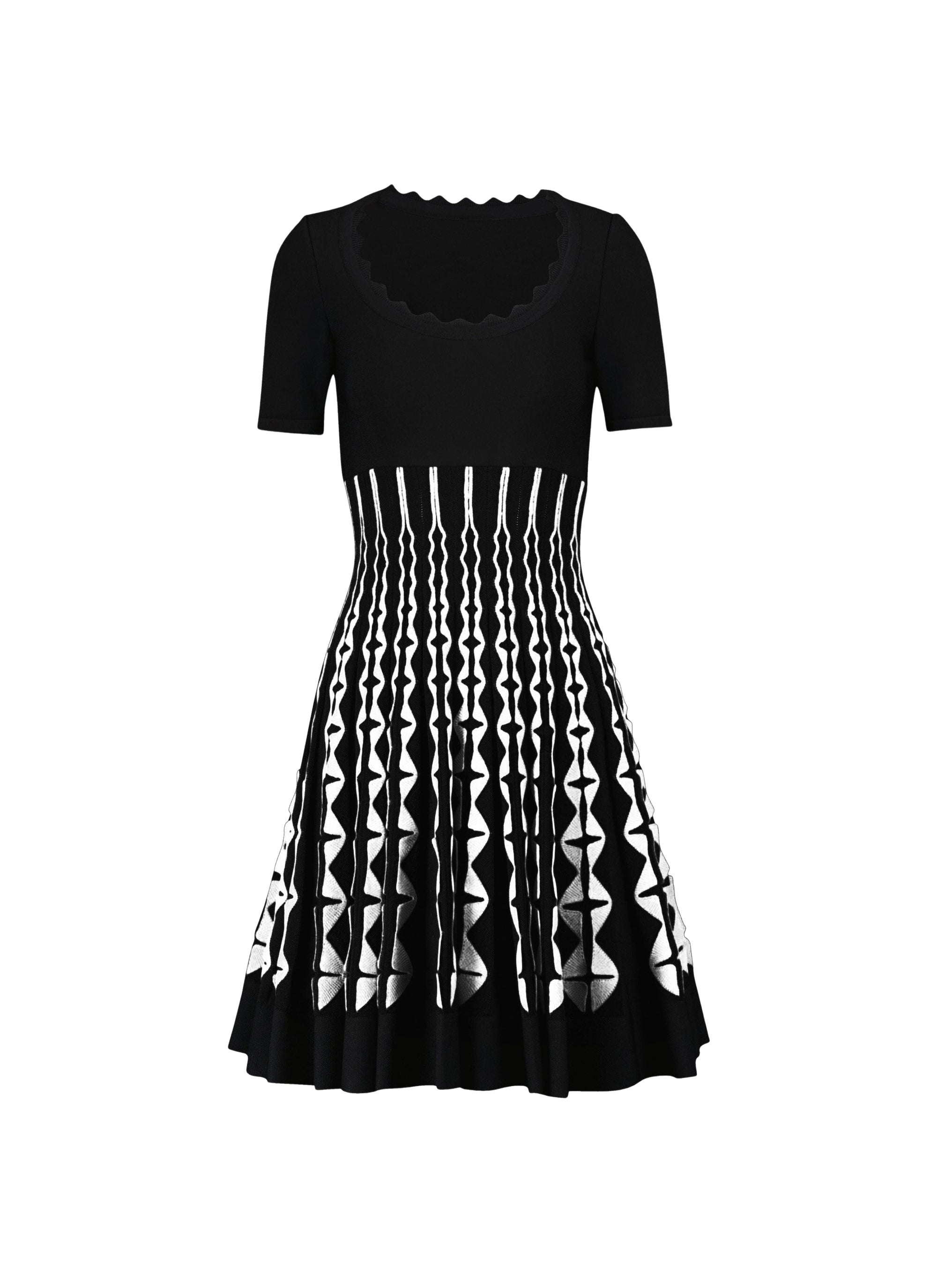 Robe courte plissée à col dégagée - Noir & Blanc