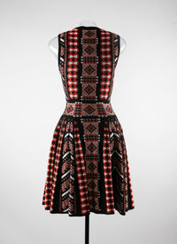 Geometric jacquard short dress - Rosewood & Black